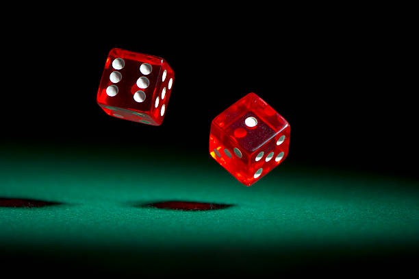 Quick Bet interface showing live sports markets and live dealer table availability on romano